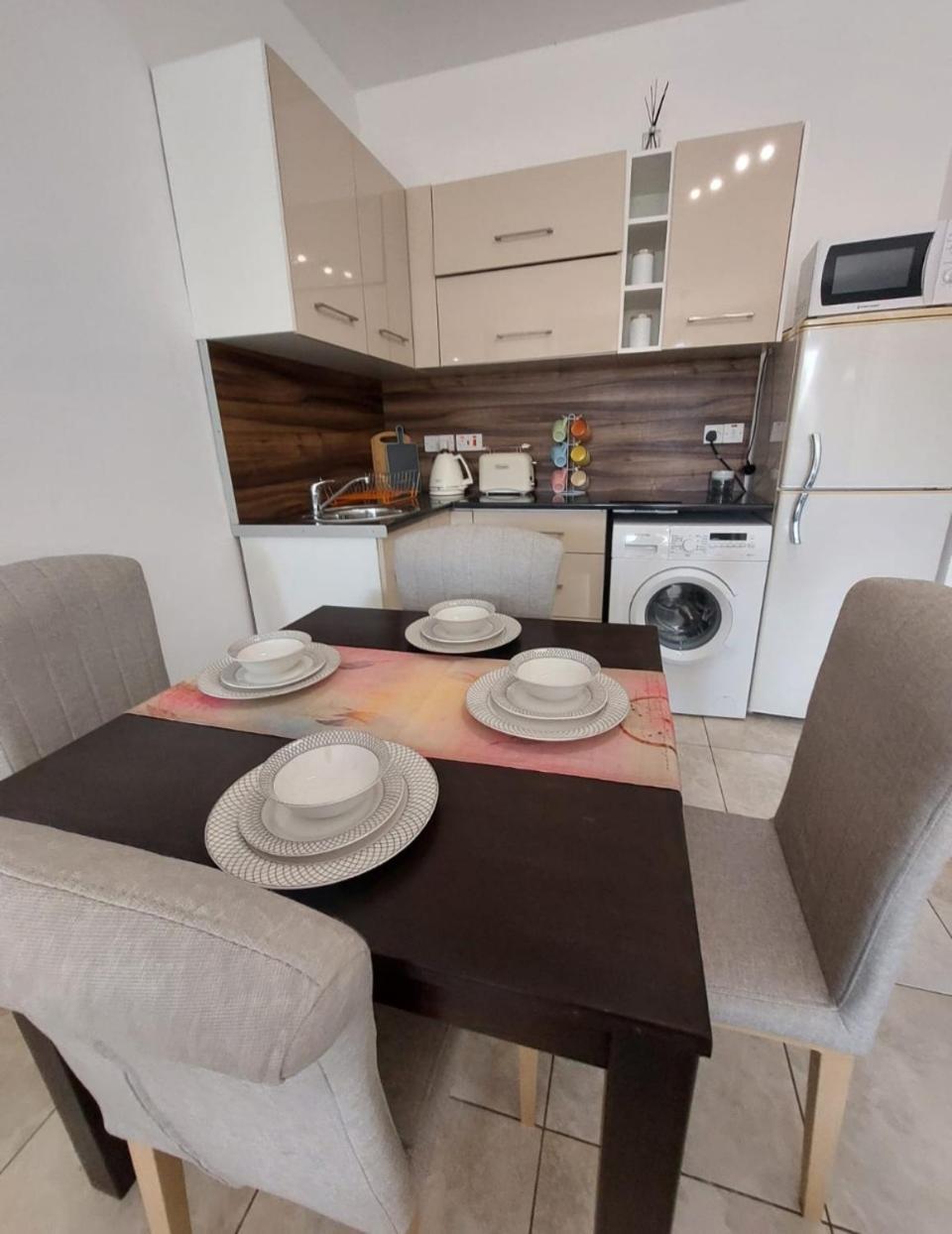 Joanne'S Cosy 1 Bdrm Apt Paphos Exteriér fotografie